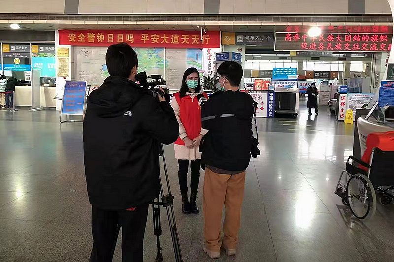 图6 情暖春运 修.jpg